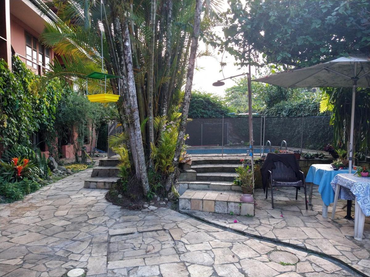 Lindas Suites A Uma Quadra Da Praia E Centro 乌巴图巴 外观 照片