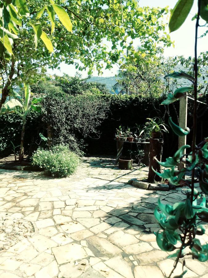 Lindas Suites A Uma Quadra Da Praia E Centro 乌巴图巴 外观 照片