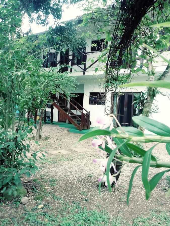 Lindas Suites A Uma Quadra Da Praia E Centro 乌巴图巴 外观 照片