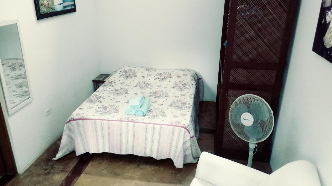 Lindas Suites A Uma Quadra Da Praia E Centro 乌巴图巴 外观 照片